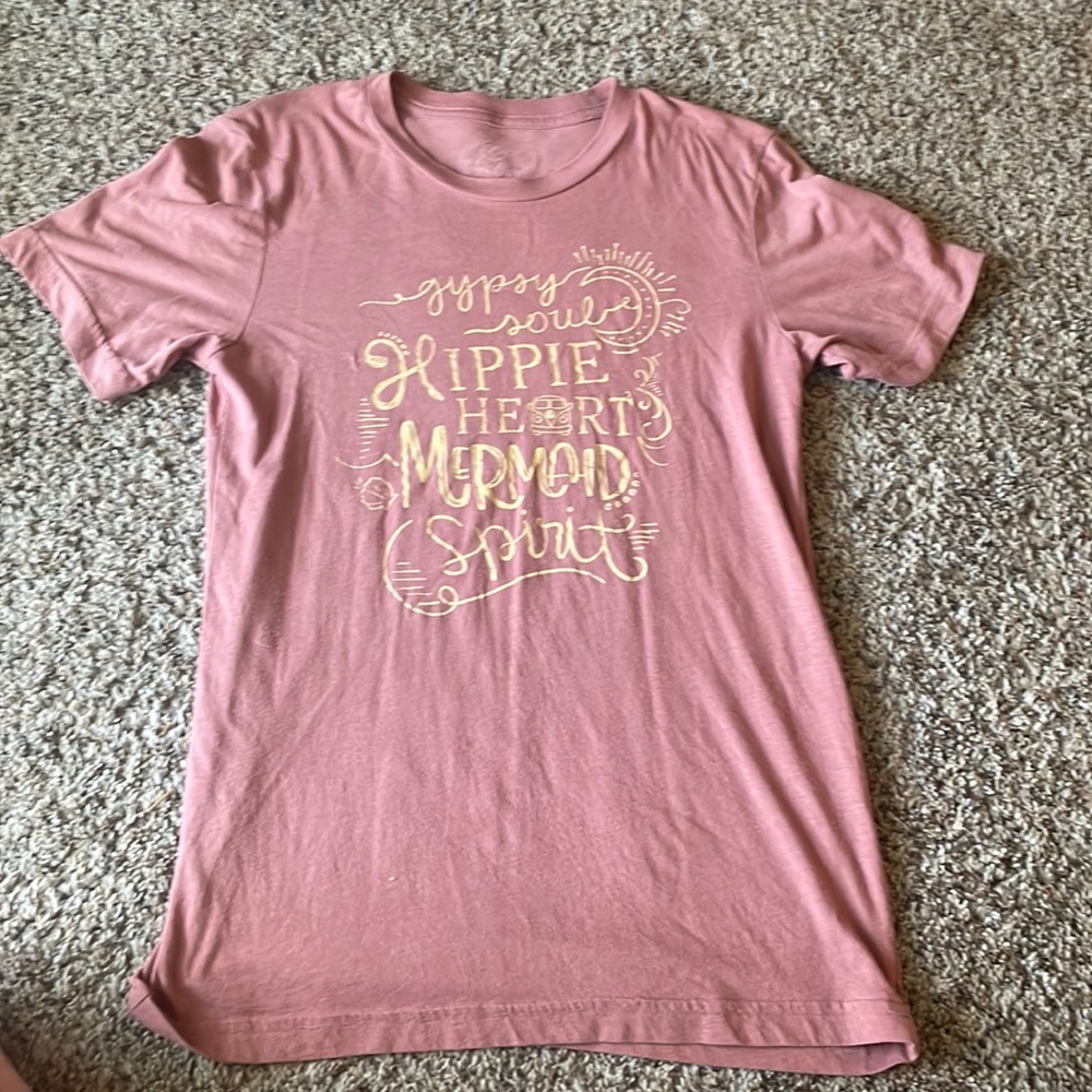 Pink t shirt